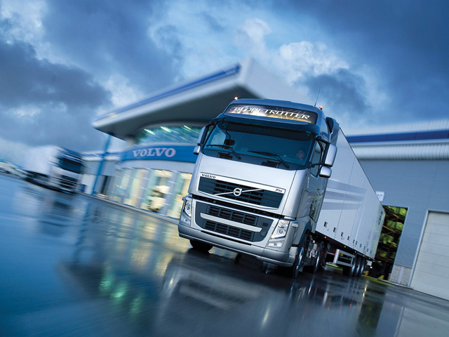 Consiliul Concurenţei a sancţionat Volvo România cu o amendă de peste 13 milioane lei pentru înţelegeri anticoncurenţiale pe piaţa distribuţiei de camioane