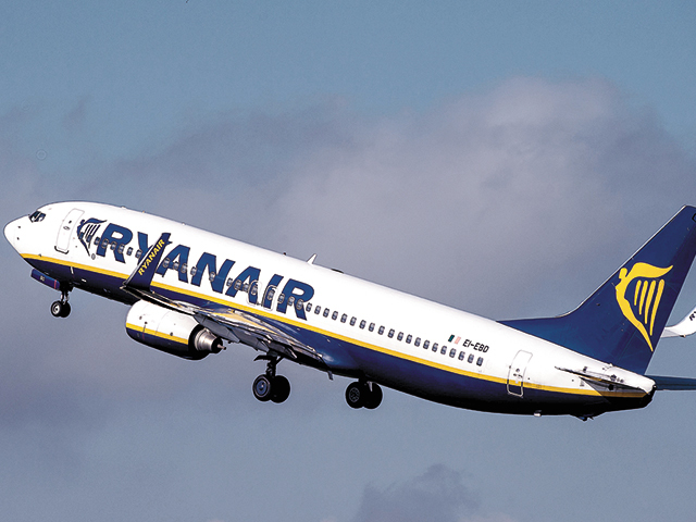 Defecţiune la un avion Ryanair, care ar fi trebuit să plece vineri din Suceava 