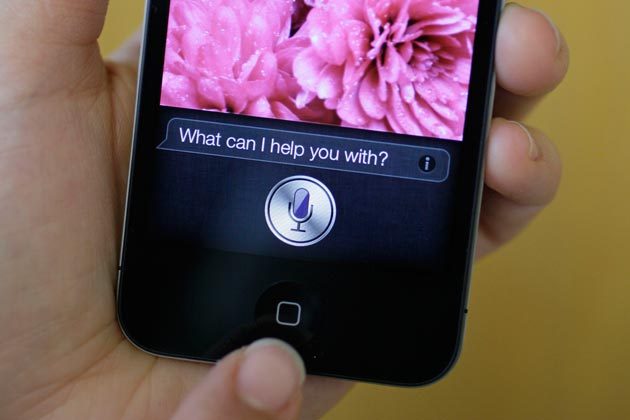 Siri nu este suficient de pregătit să învingă ChatGPT