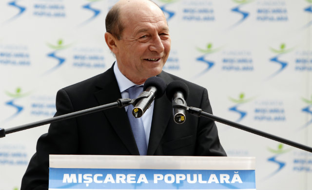 Preşedintele Băsescu dezvăluie neputinţa Finanţelor de a colecta taxe: Încasările sunt mai mici cu 1,6 mld. lei faţă de suma bugetată