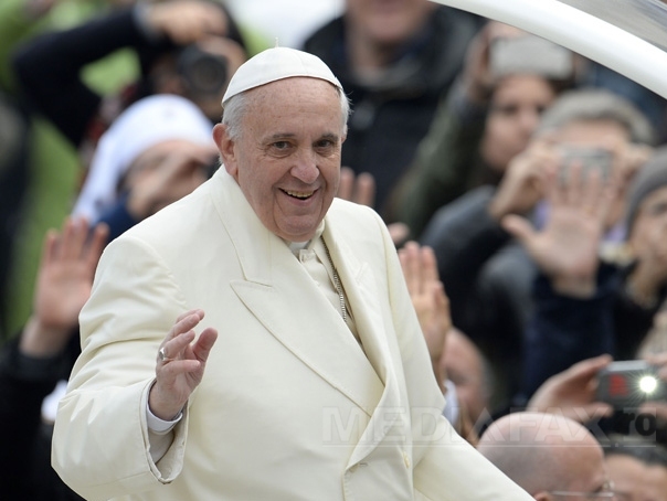 Papa Francisc a acceptat invitaţia de a vizita România
