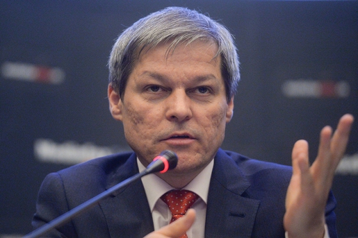 Cioloş va discuta cu Angela Merkel despre relaţiile economice, migraţie şi politica externă a UE