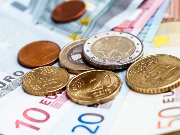 Guvernul Cioloş renunţă la obiectivul de a introduce euro în 2019. Ministrul Finanţelor: este nevoie de o convergenţă reală
