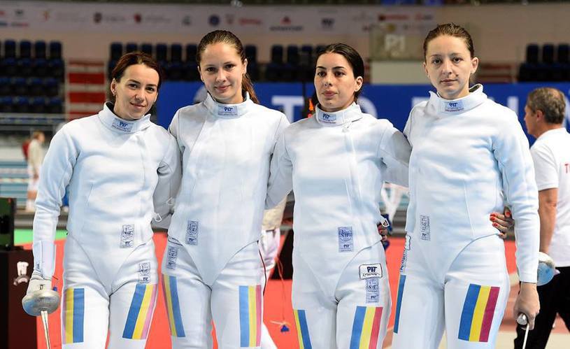 Iohannis a felicitat echipa feminină de spadă: O ţară întreagă e mândră de performanţa lor