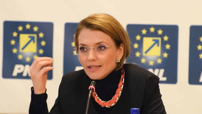 Fostul preşedinte al PNL, Alina Gorghiu: E atroce să dai amendă pentru că cere Dragnea; ASF a dat NN o sancţiune disproporţionată