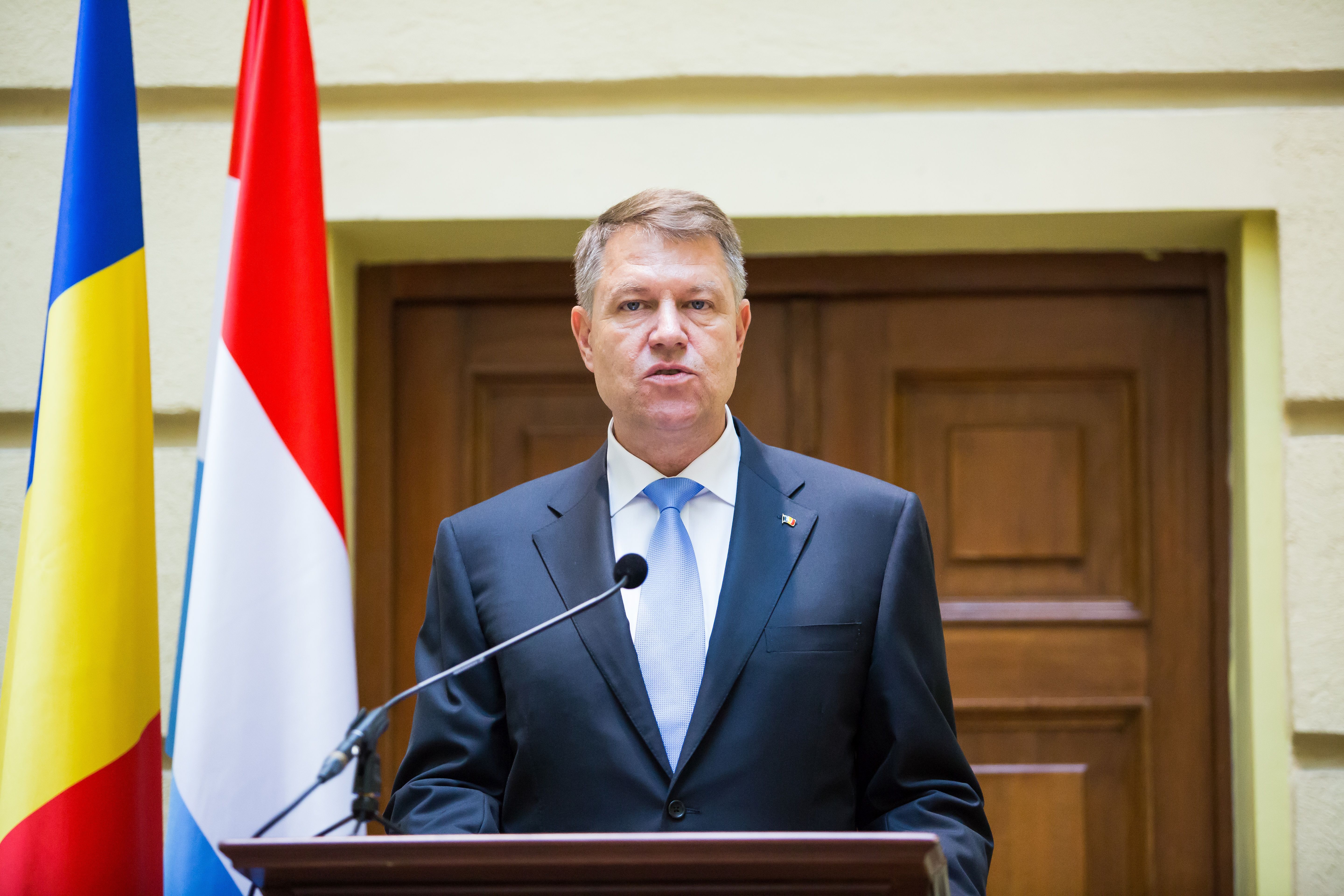 Klaus Iohannis: Planul de înzestrare a armatei pentru 2017-2026 a fost retras de pe ordinea de zi a CSAT 