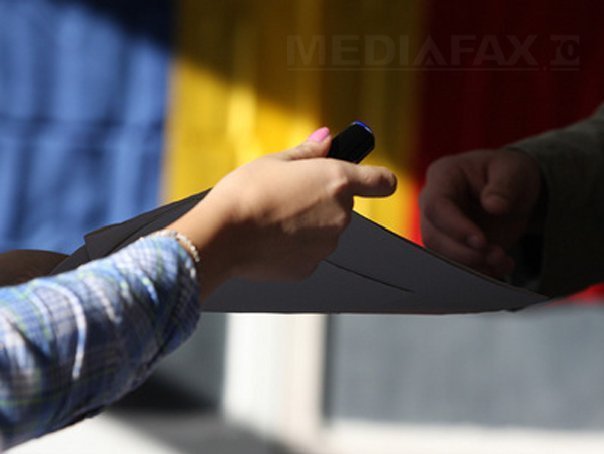 Până la ora 14.00 au votat peste 440.000 de români în străinătate