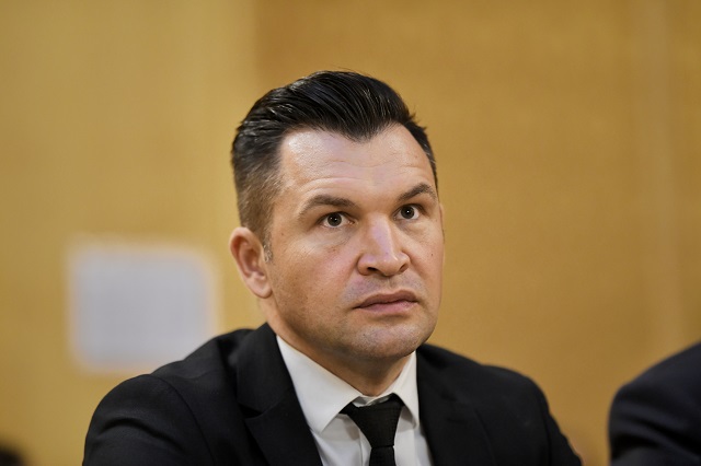 Încă un aviz negativ în comisiile parlamentare: Ministrul propus la Tineret şi Sport, Ionuţ Stroe, a primit aviz negativ