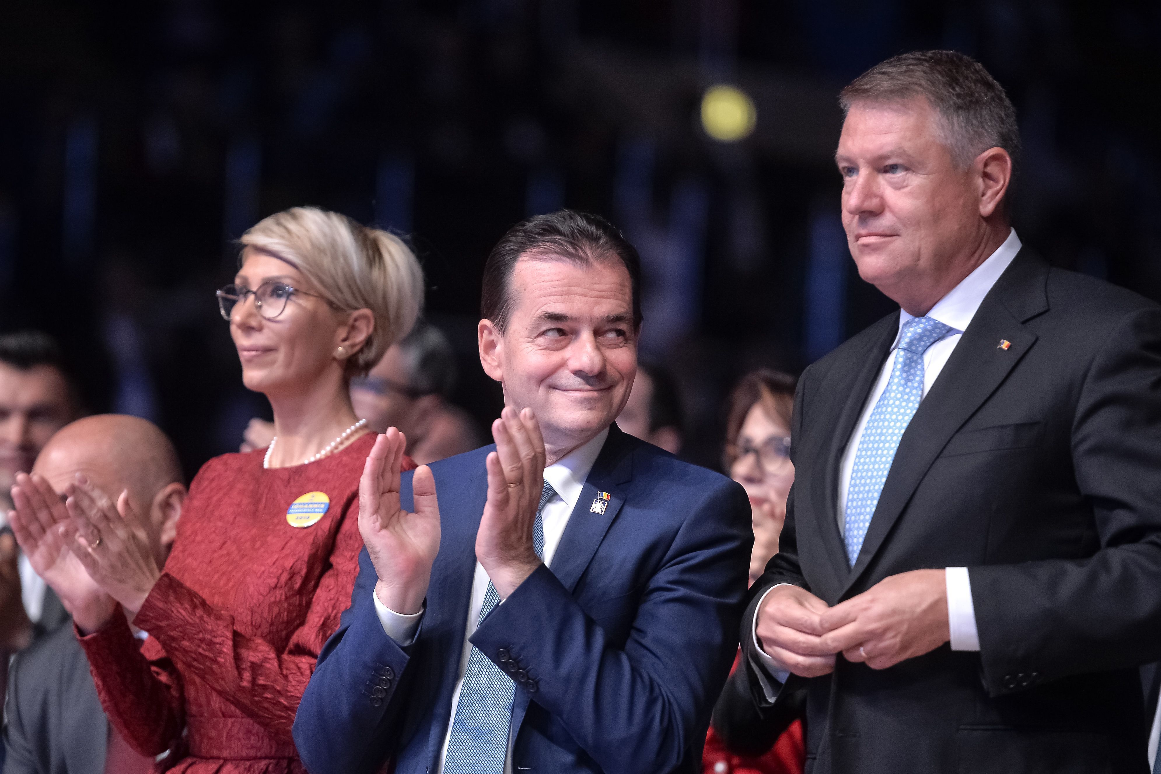 După ce Cîţu şi-a depus mandatul, preşedintele Iohannis îl desemnează premier tot pe Ludovic Orban, care în prezent se află în carantină