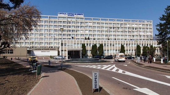 Peste 200 de pacienţi din cei 306 internaţi la Spitalul Suceava se află pe sectorul Covid-19