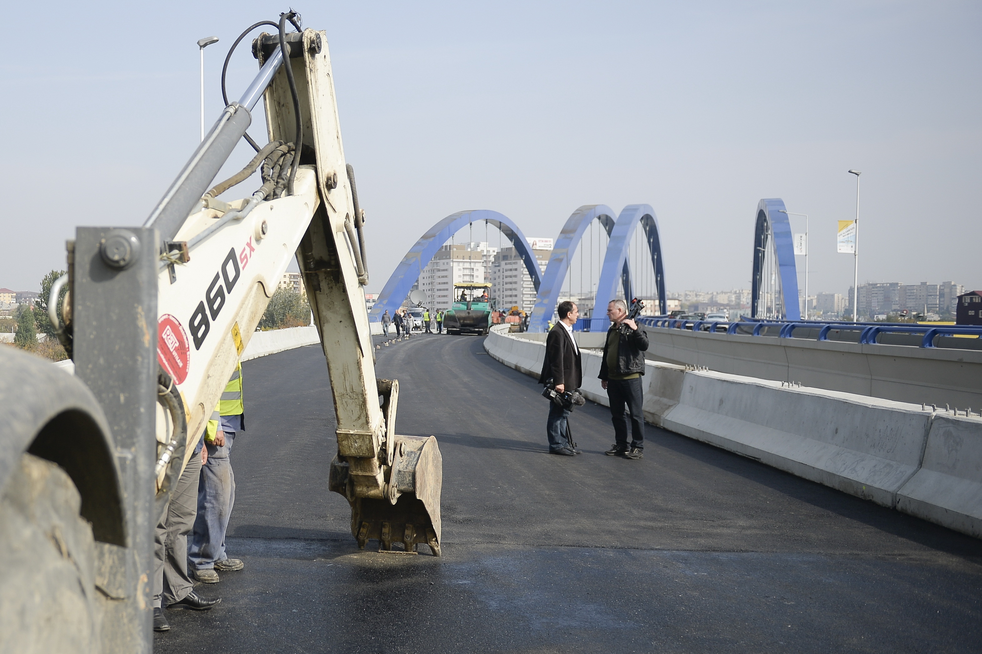 Circulaţia pe al doilea pod al pasajului Mihai Bravu, deschisă marţi 