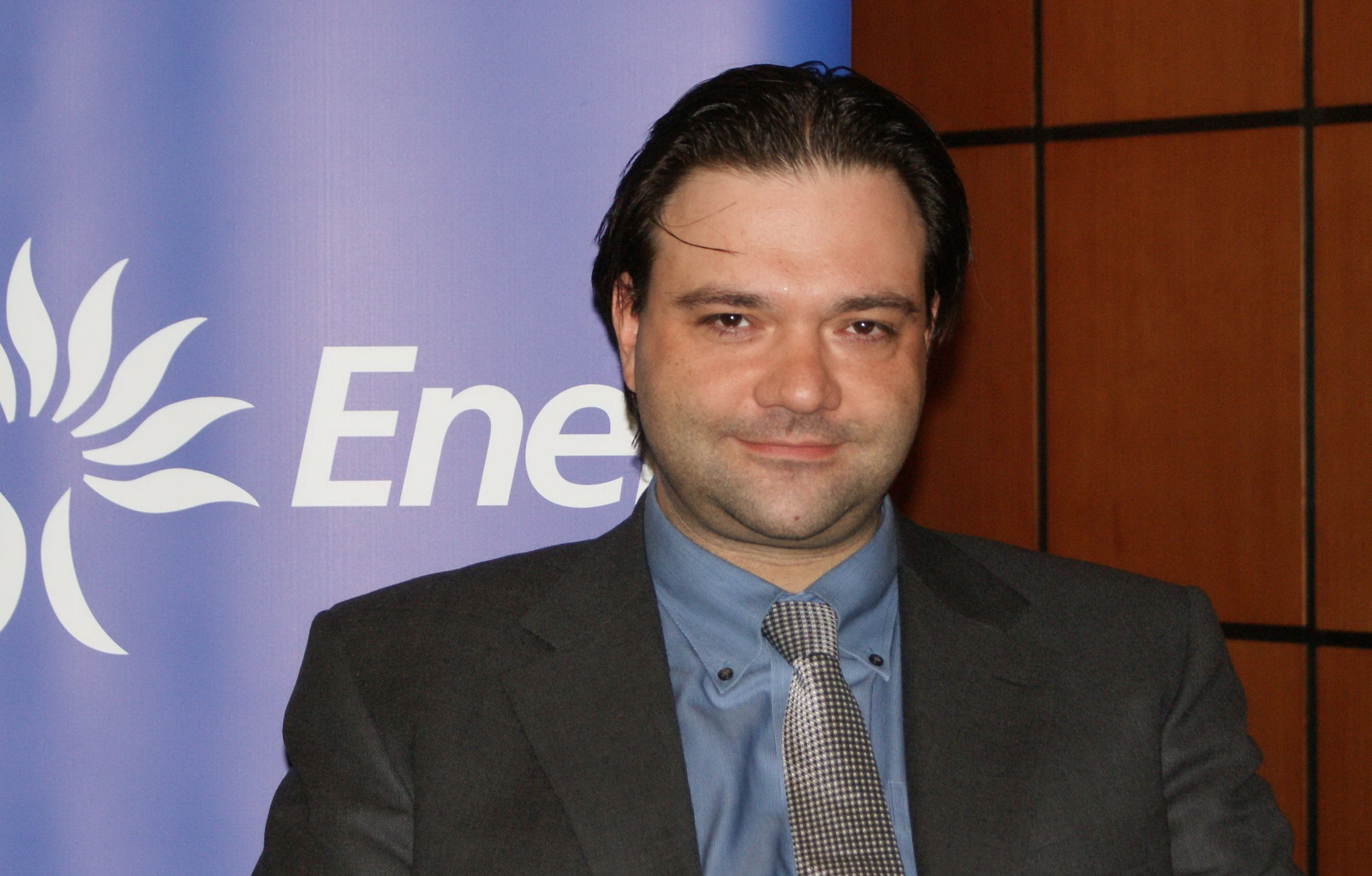 Şeful Enel Energie, Matteo Cassani, a murit după ce s-a aruncat de pe sediul instituţiei din Bucureşti. Povestea primului  italian trimis de Enel în România