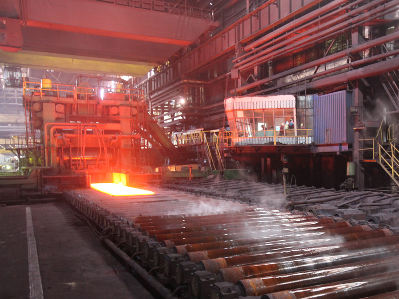 Investiţii de 40 milioane de euro la ArcelorMittal Galaţi, dar numărul angajaţilor ar putea să scadă