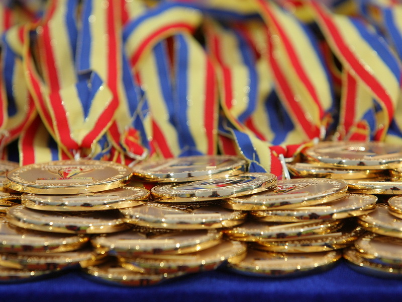 Opt medalii pentru studenţii Universităţii din Bucureşti la cea de-a XVIII-a sesiune Markstrat