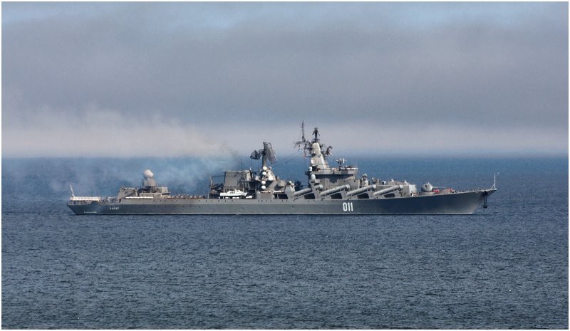Exerciţiu militar la Marea Neagră cu fregata franceză La Fayette şi două nave militare române