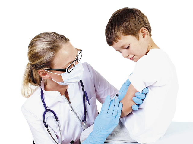 Proiect: Părinţii sunt obligaţi să se prezinte la medic, chiar dacă refuză vaccinarea copilului