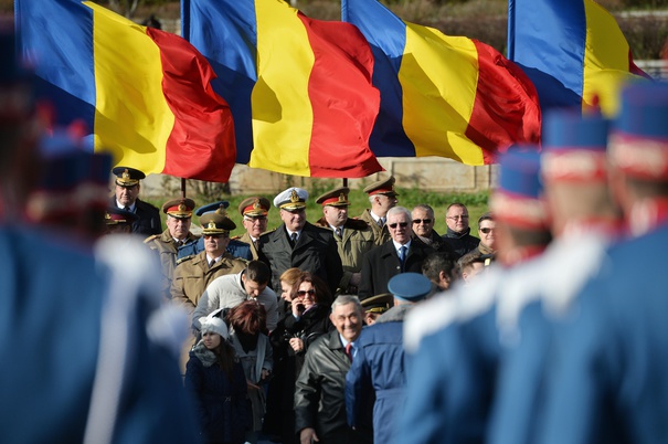 Şeful Jandarmeriei Române şi alţi 17 angajaţi SRI şi MApN trec în rezervă
