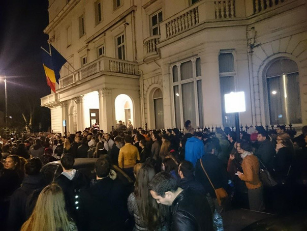 Până la ora 20.00 au votat peste 641.500 de români în străinătate