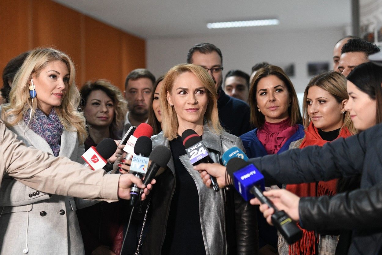 Primarul Capitalei Gabriela Firea: 1.000 de persoane sunt auto-carantinate la domiciliu în Bucureşti