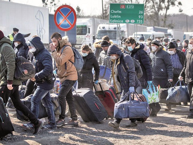 Numărul refugiaţilor creşte uşor. Aproape 9.000 de ucraineni au intrat în România în 24 de ore 