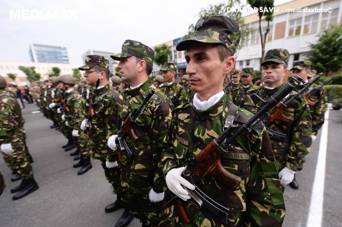Programul de Ziua Armatei Române. 14 ore de ceremonii militare şi religioase în Bucureşti