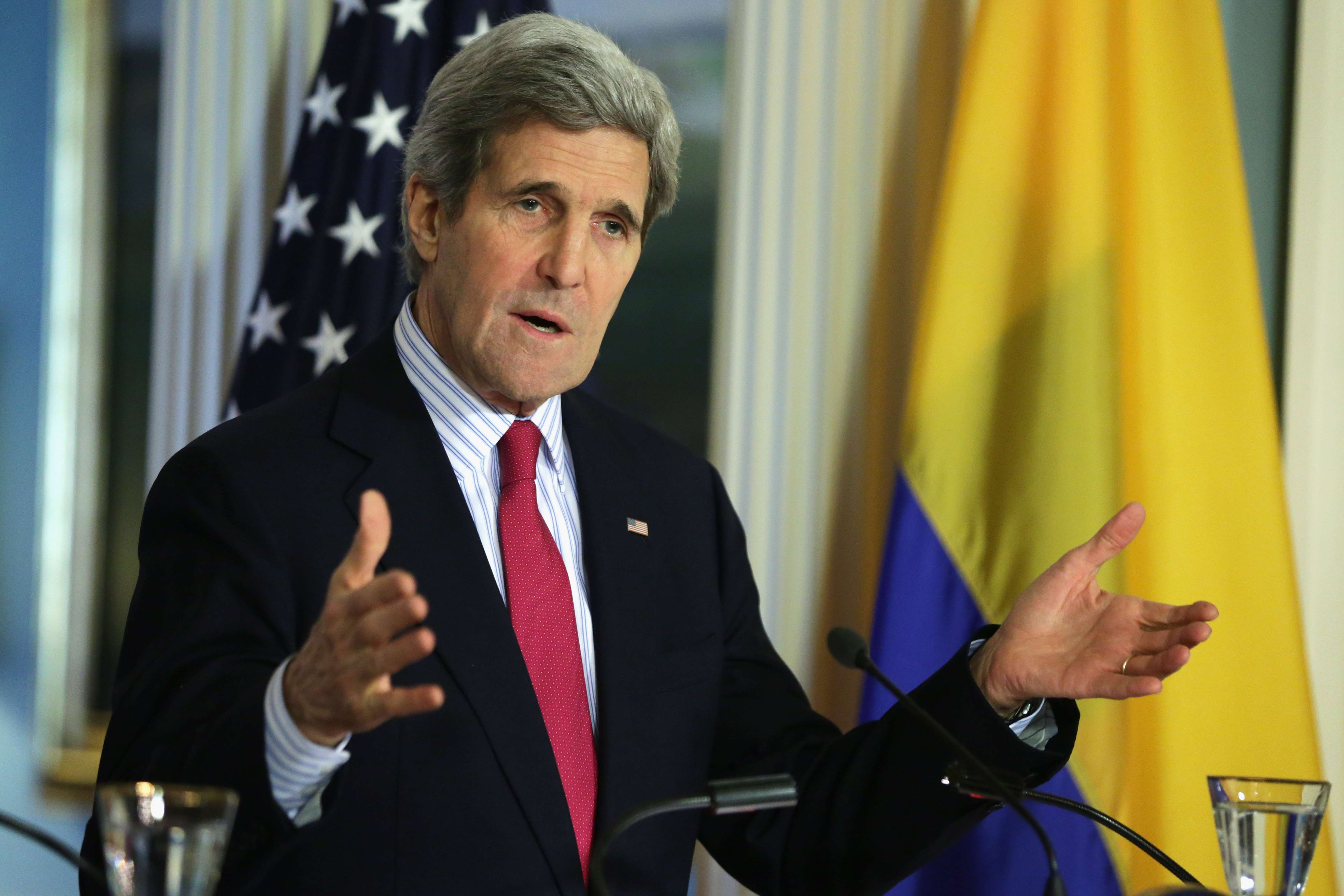 Secretarul de stat american confirmă retragerea militarilor ruşi de la frontierea cu Ucraina