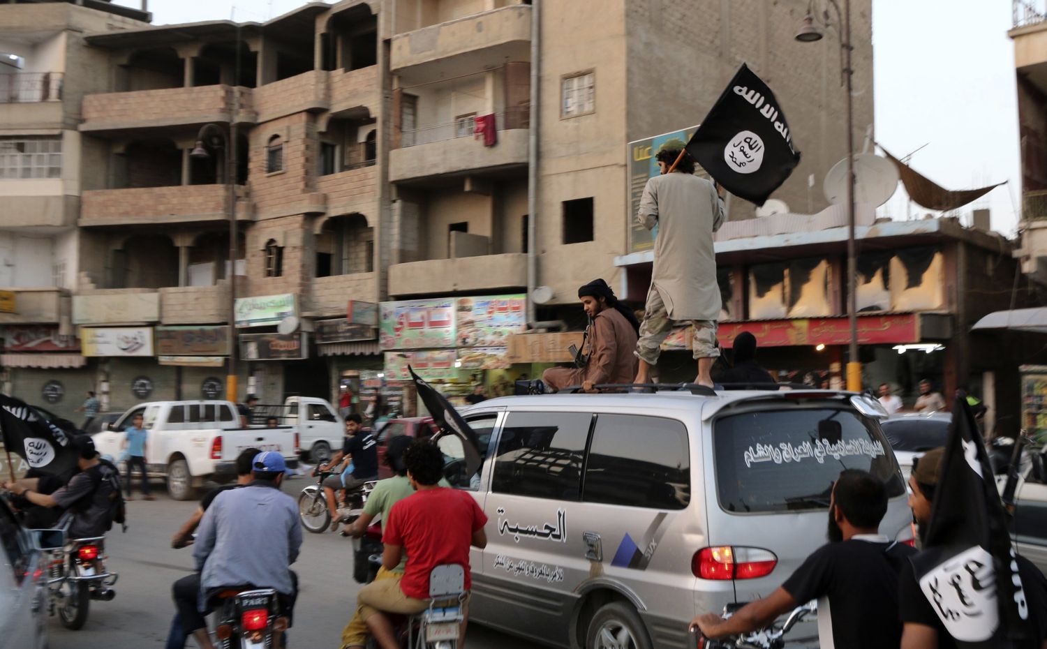 Gruparea teroristă ISIS numără "între 20.000 şi  31.500" de combatanţi, răspândiţi în Irak şi Siria