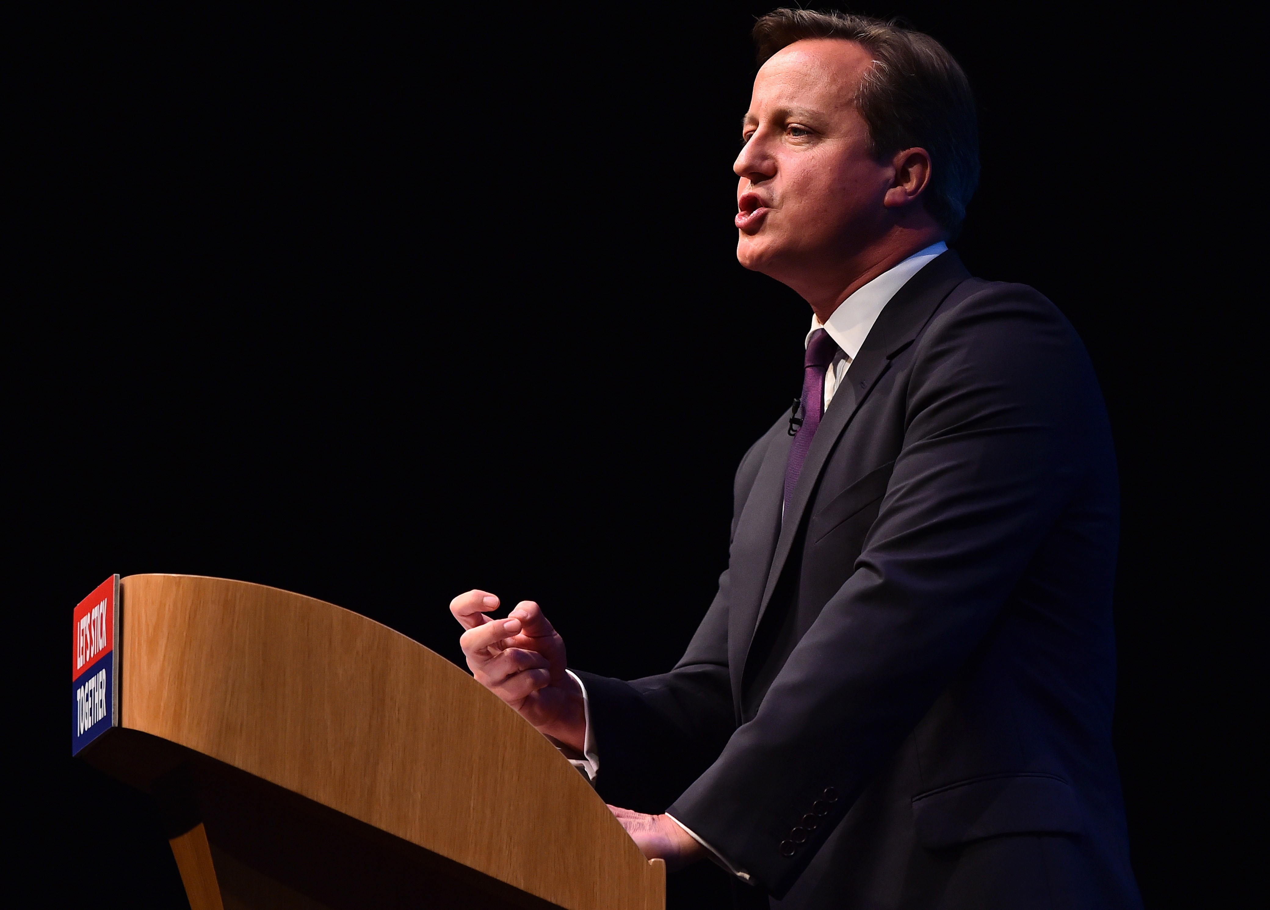 Cameron: "Este momentul ca Regatul nostru Unit să se reunească şi să meargă înainte"