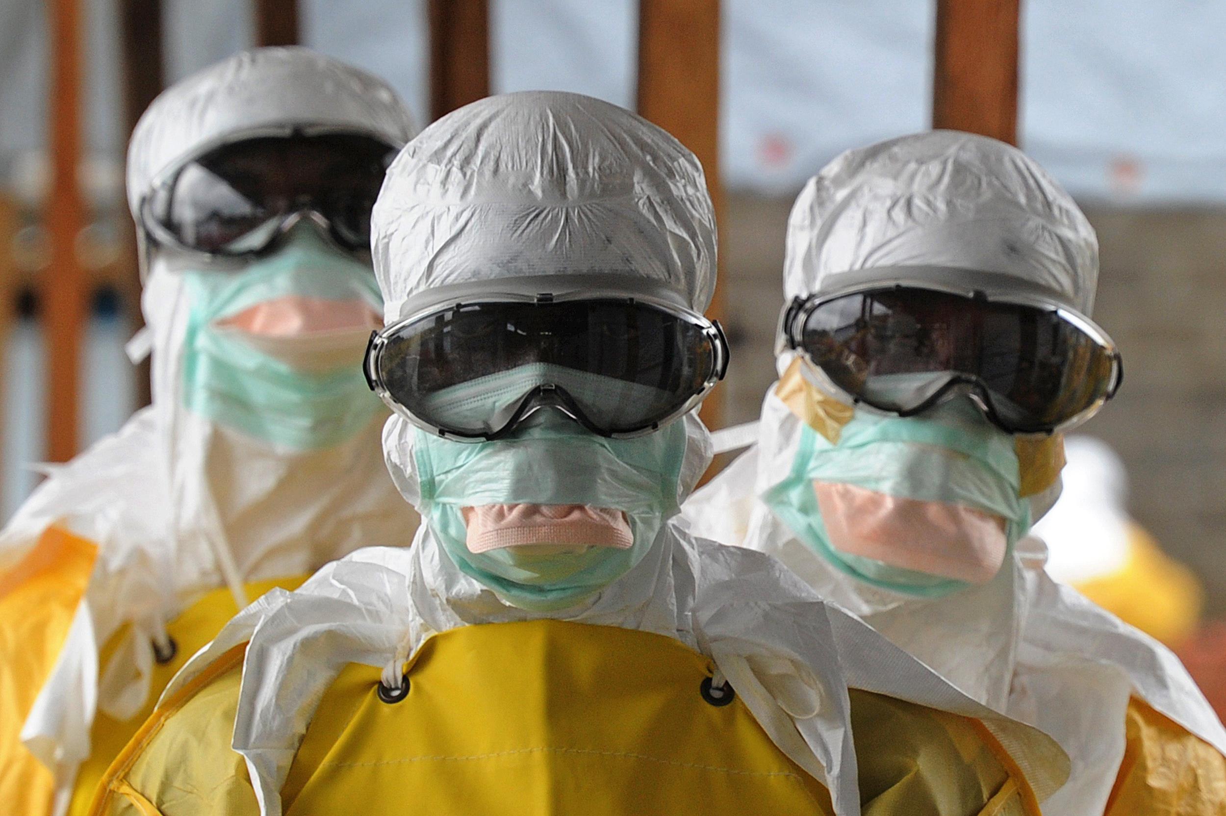 Ebola a provocat decesul a 4.877  de persoane