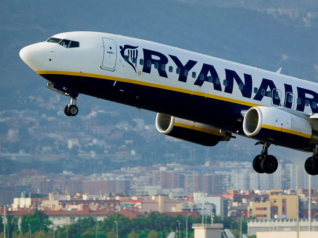 Un zbor al companiei Ryanair pe ruta Bucureşti-Dublin a fost deviat către un aeroport german
