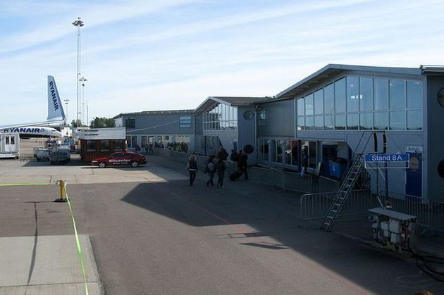 Panică pe un aeroport din Suedia: călătorii au fost evacuaţi, după descoperirea unei pudre explozive în bagajul unei bătrâne