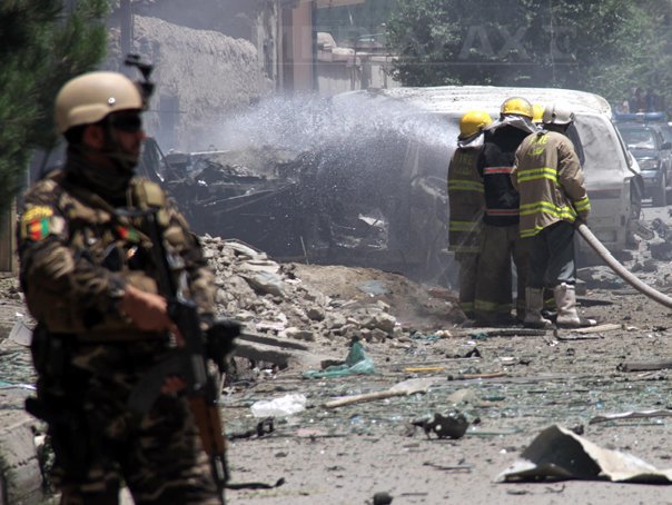 Cel puţin 11 morţi şi 40 de răniţi într-un atac sinucigaş în Afganistan