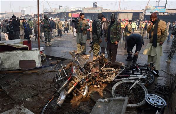 Cel puţin 38 de morţi şi 100 de răniţi într-un posibil atac sinucigaş din estul Pakistanului
