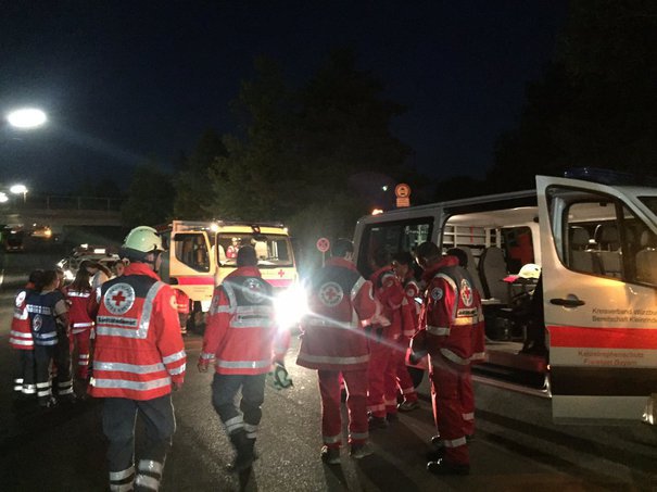 Cel puţin 14 persoane au murit în sudul Rusiei, după ce un autobuz a căzut în mare