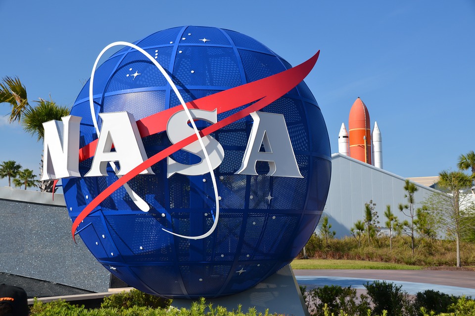 Rusia şi SUA vor coopera pentru a construi prima staţie spaţială orbitală
