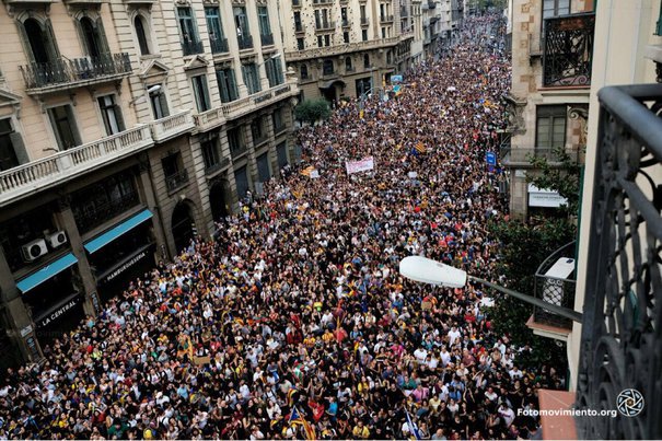 Grevă generală în Catalonia, după violenţele poliţiei din ziua referendumului. Drumurile sunt blocate, iar obiectivele turistice, închise