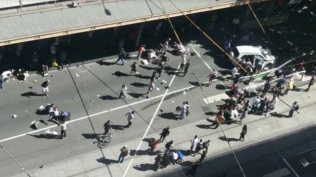 Teroare în Melbourne: Un individ a intrat cu o maşina într-un grup de oameni. Bilanţul până la această oră
