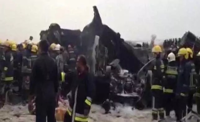 Încă un dezastru aviatic: Un avion cu 78 de pasageri la bord s-a prăbuşit 