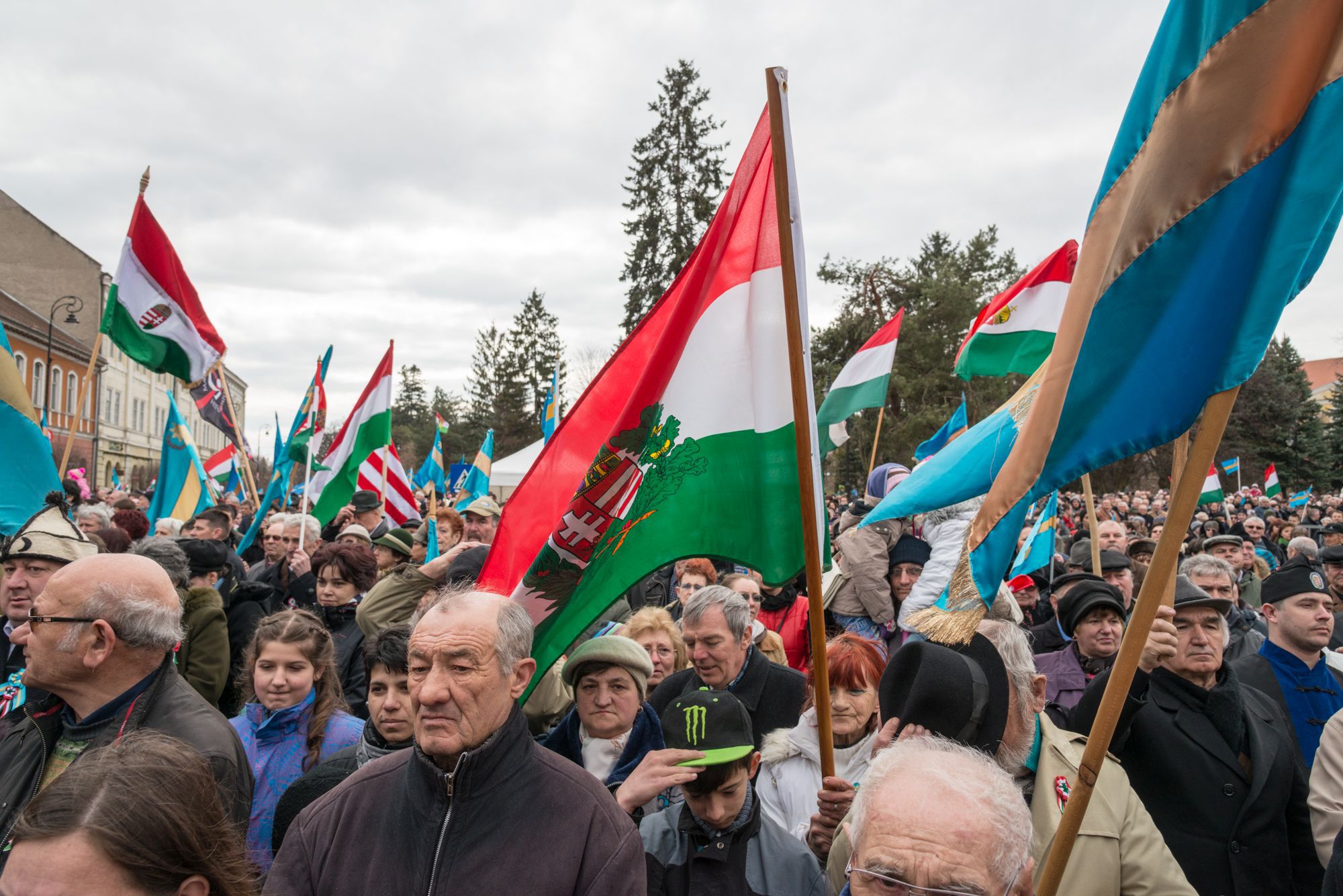 Noi tensiuni: Ungaria cere autorităţilor române să nu penalizeze cetăţenii ungari care sărbătoresc ziua naţională