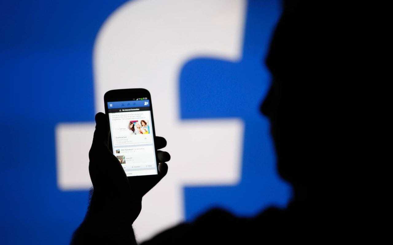 Uniunea Europeană cere clarificări conducerii Facebook privind utilizatorii europeni