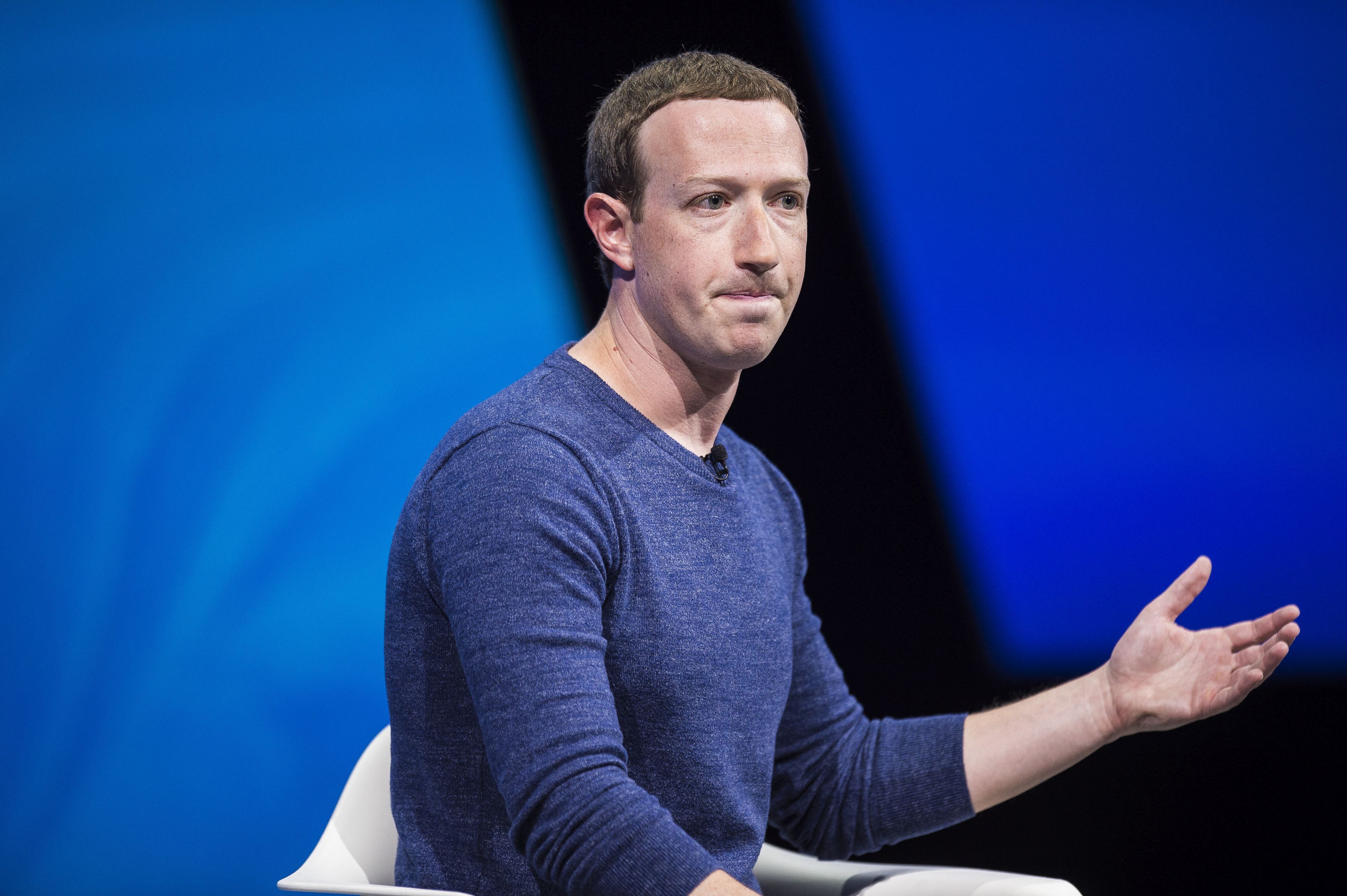 Facebook a fost amendată în Marea Britanie cu 500.000 de lire sterline în urma scandalului Cambridge Analytica
