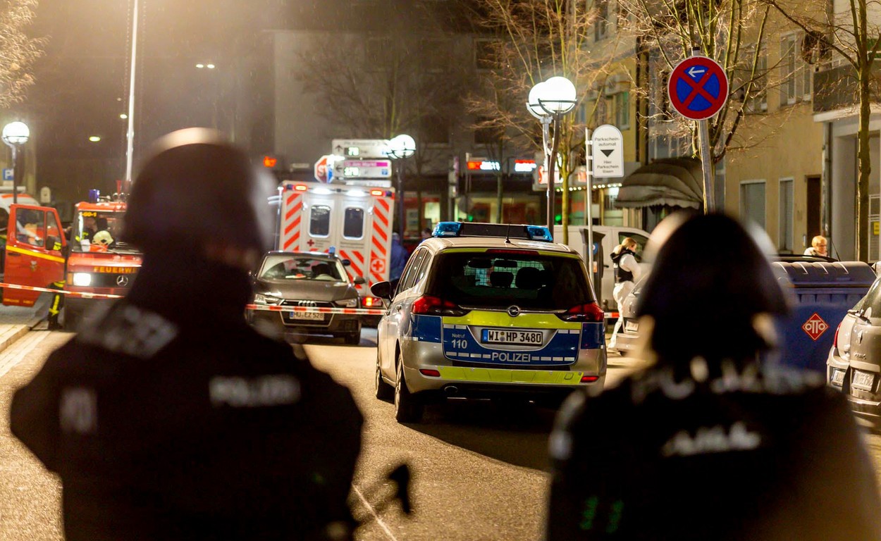 Atac armat într-un oraş din Germania. Opt persoane au fost împuşcate mortal
