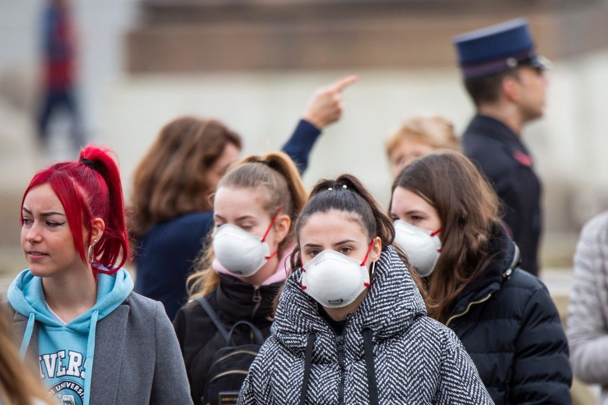 Chinezii au predat lecţii de luptă împotriva pandemiei: Ce măsuri trebuie să ia Europa pentru a pune capăt crizei