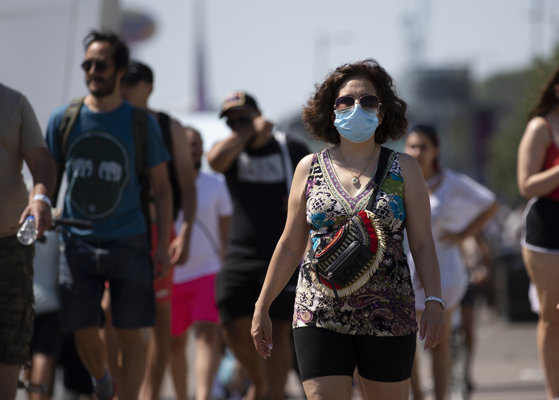 Italia închide discotecile şi introduce obligaţia de a purta masca în aer liber