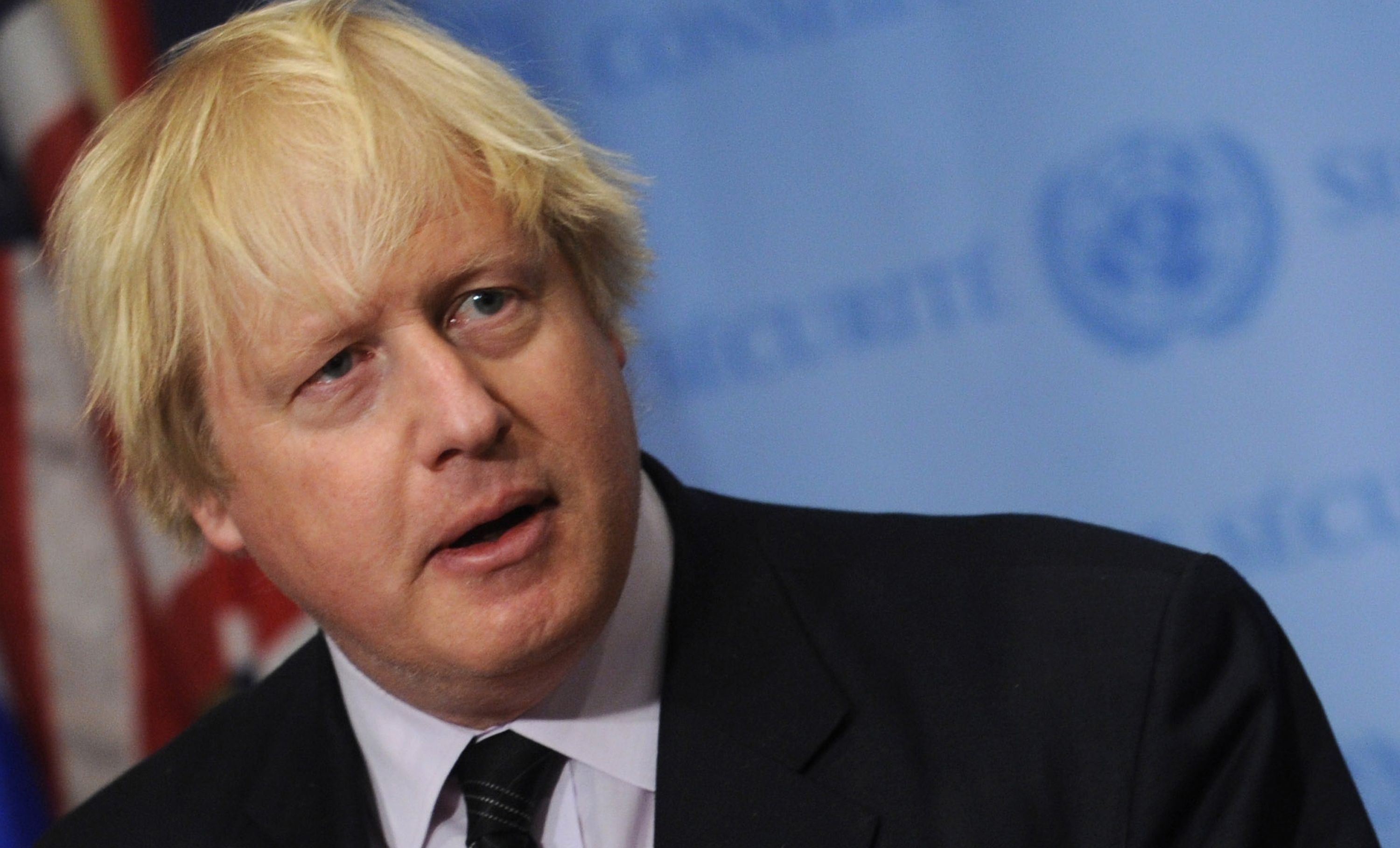 Boris Johnson a intrat din nou în autoizolare după ce a luat contact cu o persoană cu COVID-19
