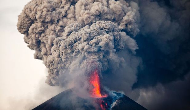 Un vulcan a erupt în Congo. Autorităţile evacuează localităţile aflate în apropiere