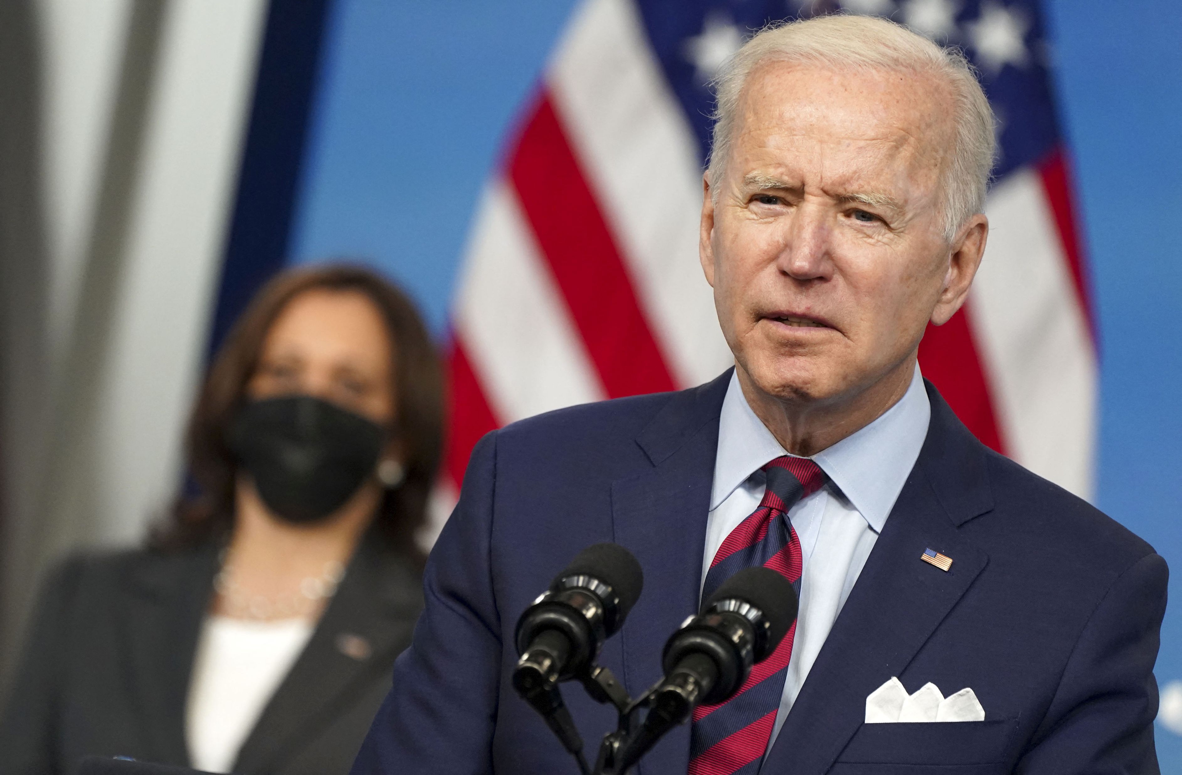 Joe Biden interzice vodca şi caviarul