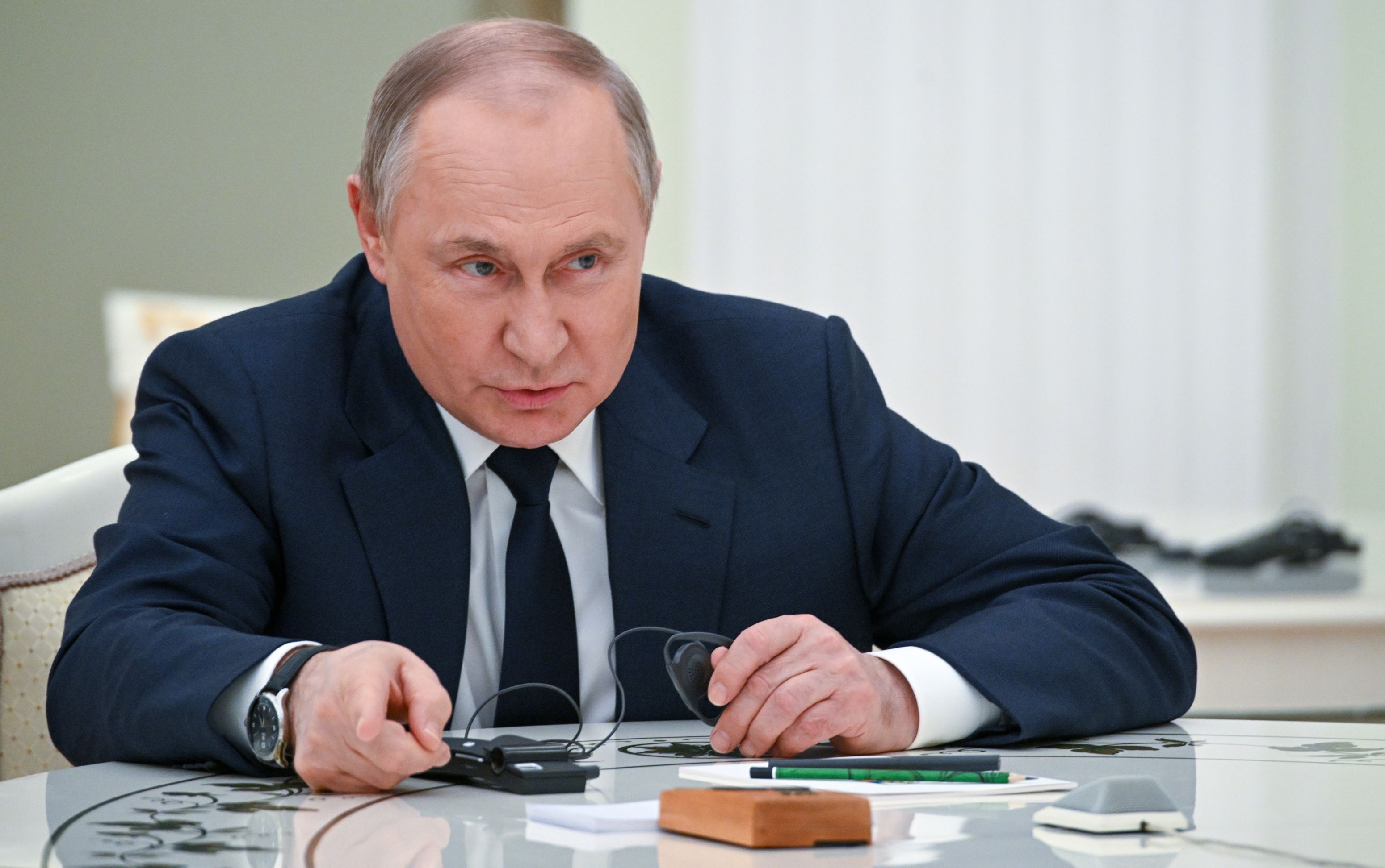 Vladimir Putin i-a spus cancelarului Austriei că acuzaţiile privind criza alimentară sunt false
