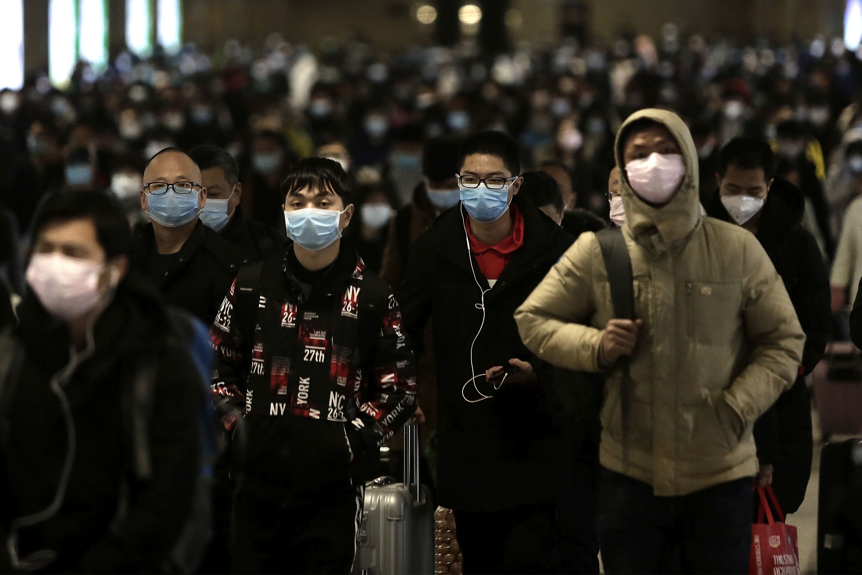 Pandemia de COVID revine: Ţările care au reintrodus testarea obligatorie pentru pasagerii din China 