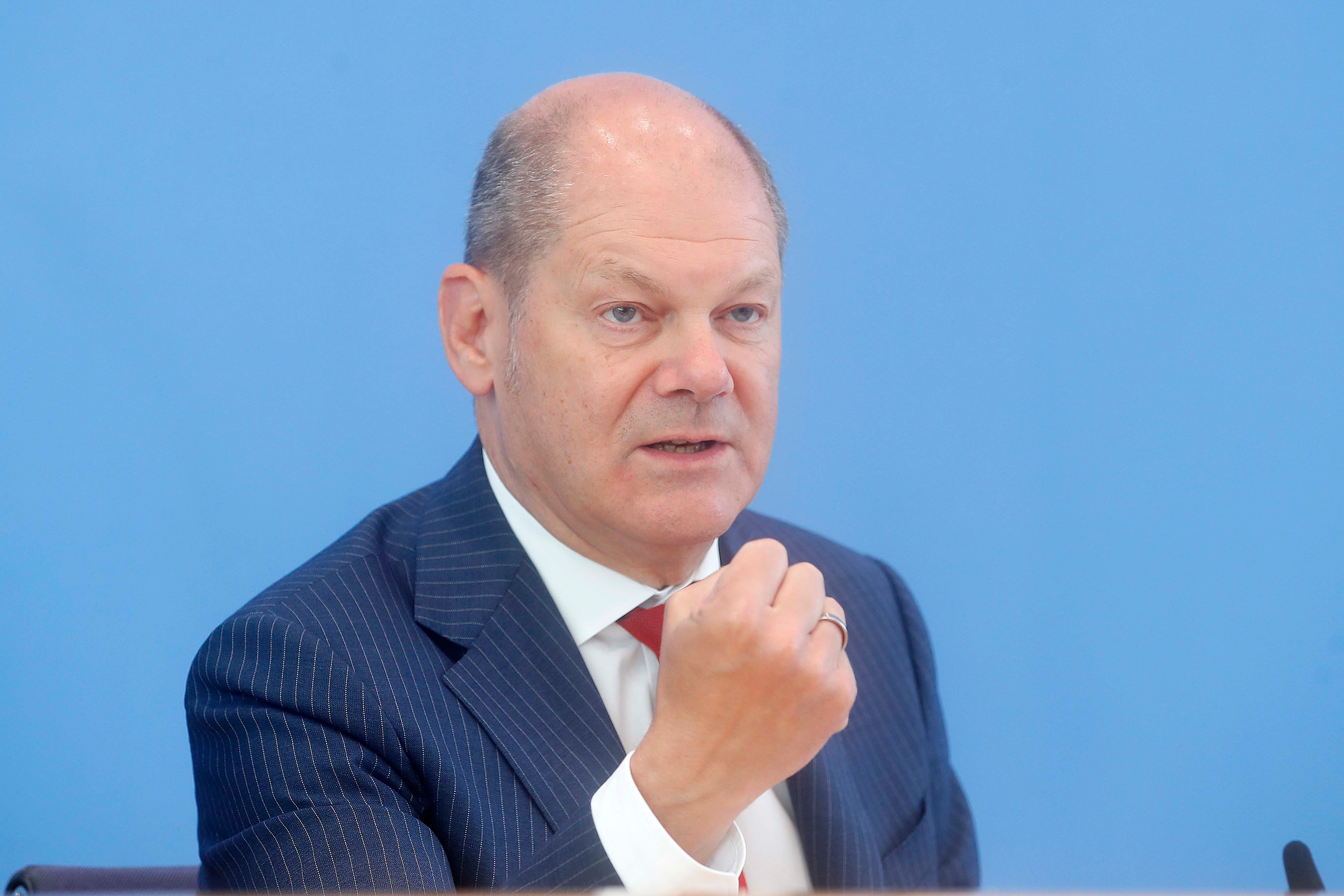 Cancelarul german Olaf Scholz pledează pentru investiţii masive în tehnologii ecologice şi vrea depăşirea disputelor cu SUA